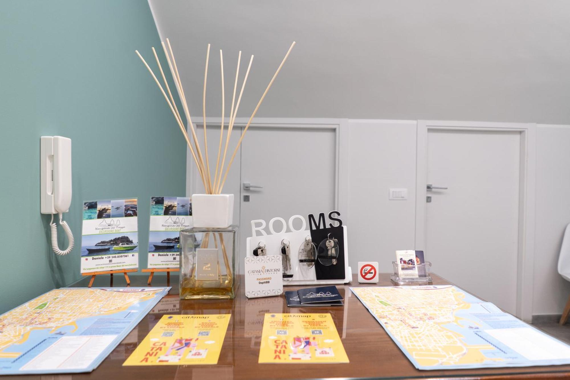 Catania E Dintorni Living Rooms Bagian luar foto